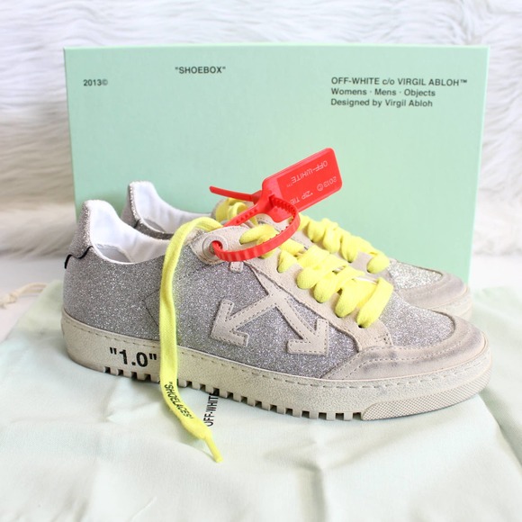 Off-White Glitter Arrow 2.0 Sneaker in Silver & White - Picture 2 of 15